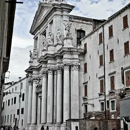 Grazioso E